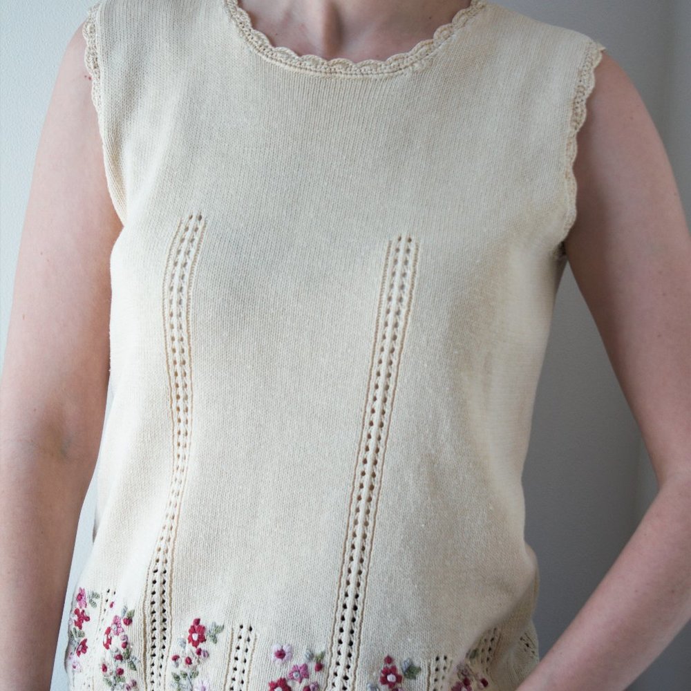 Vintage Women embroidered top